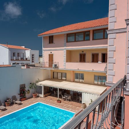 Cristal Blu Aparthotel Santa Teresa Gallura Kültér fotó