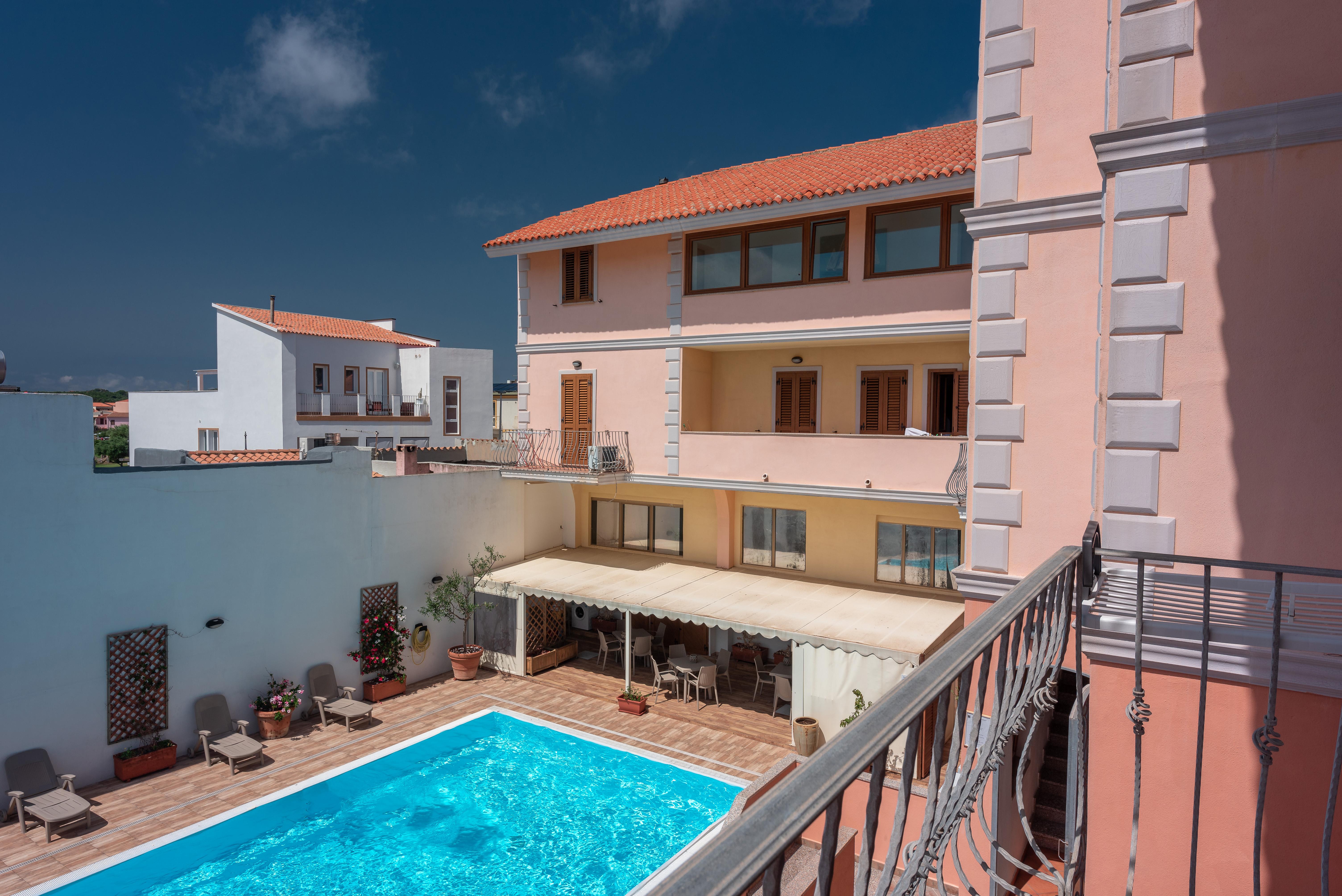 Cristal Blu Aparthotel Santa Teresa Gallura Kültér fotó